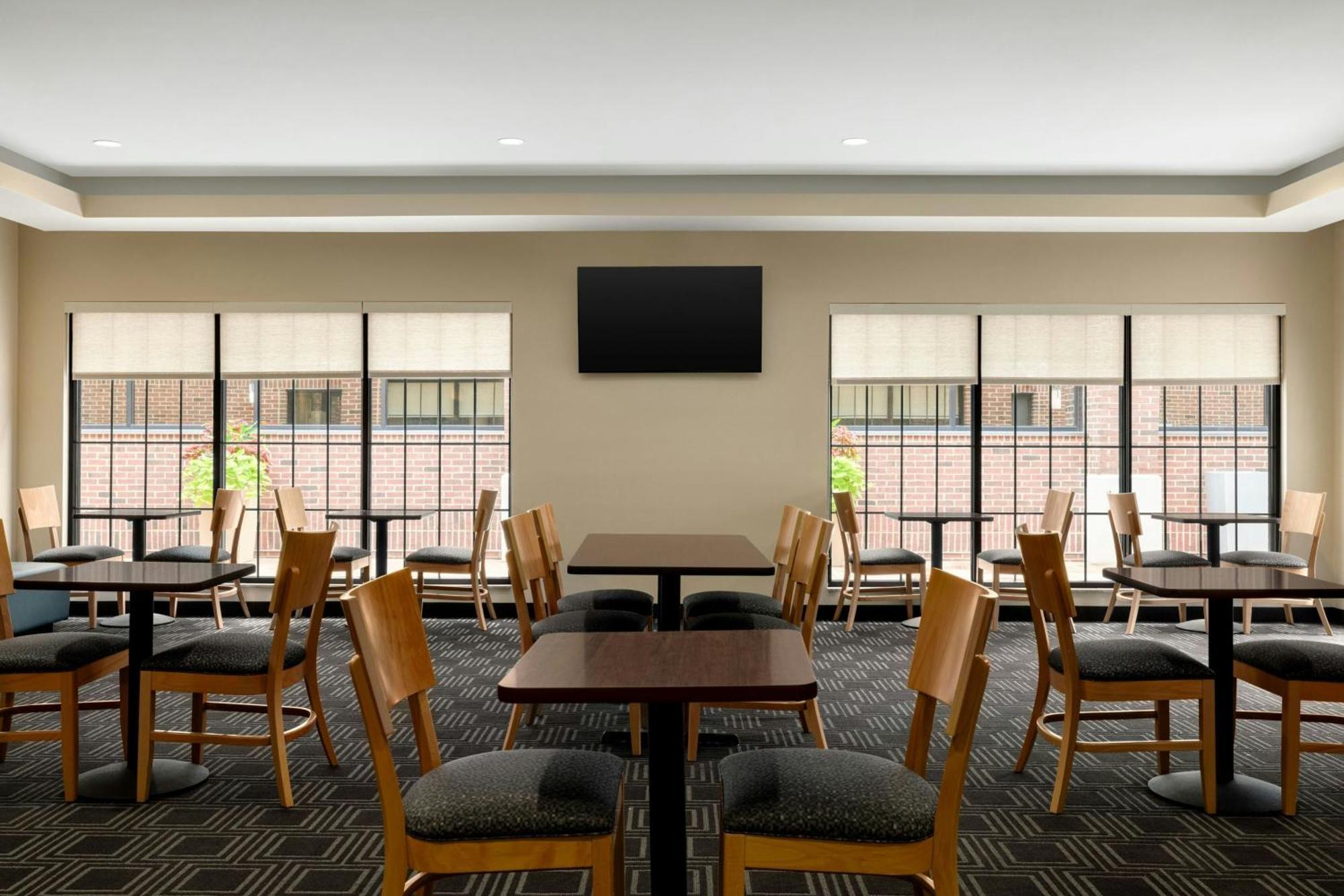 Towneplace Suites By Marriott Williamsport Buitenkant foto